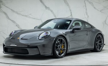 Porsche 911 GT3 TOURING (992) 1