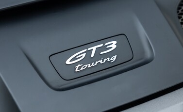 Porsche 911 GT3 TOURING (992) 33