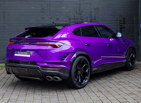 Lamborghini Urus PERFORMANTE 4