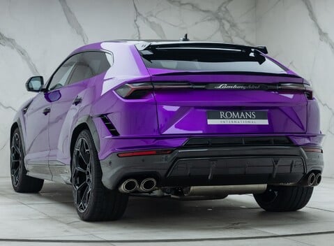 Lamborghini Urus PERFORMANTE 10