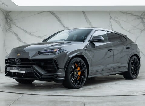 Lamborghini Urus PERFORMANTE 1