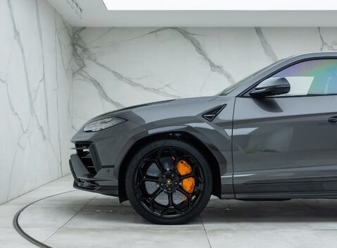 Lamborghini Urus PERFORMANTE 52