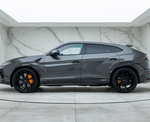 Lamborghini Urus PERFORMANTE