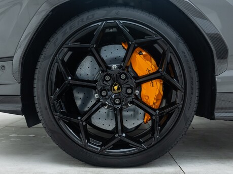Lamborghini Urus PERFORMANTE