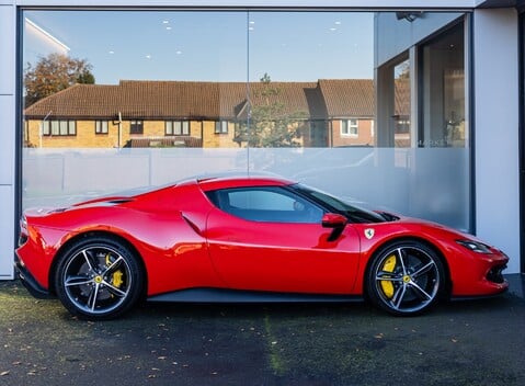 Ferrari 296 GTB 3