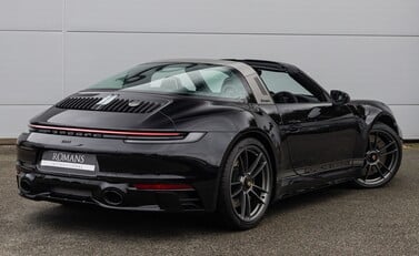 Porsche 911 Targa 50 YEARS PORSCHE DESIGN EDITION (992) 4