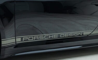 Porsche 911 Targa 50 YEARS PORSCHE DESIGN EDITION (992) 38