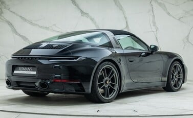 Porsche 911 Targa 50 YEARS PORSCHE DESIGN EDITION (992) 8