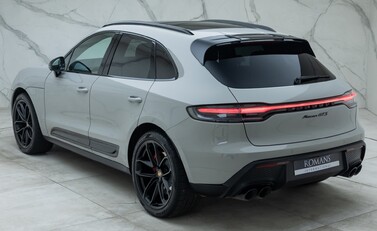 Porsche Macan GTS 12