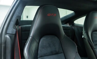 Porsche 911 Carrera GTS (991) 14