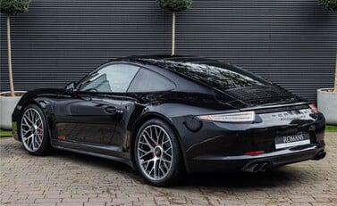 Porsche 911 Carrera GTS (991) 3