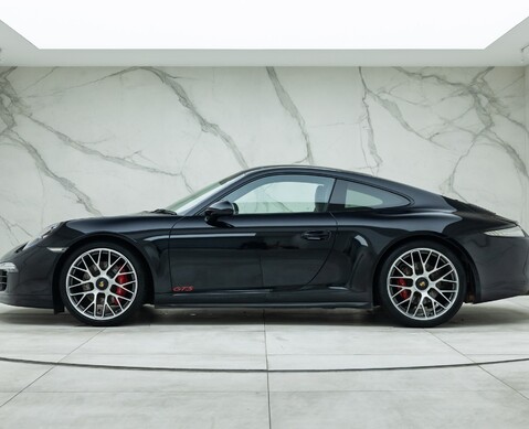 Porsche 911 Carrera GTS (991)