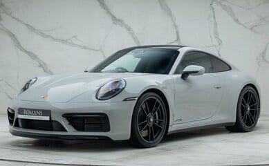 Porsche 911 Carrera GTS (992)