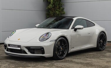 Porsche 911 Carrera GTS (992) 2