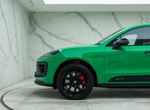 Porsche Macan GTS 43