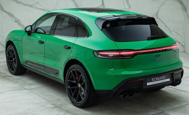 Porsche Macan GTS 12