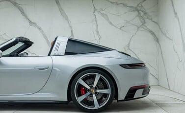 Porsche 911 Targa 4S (992) 45