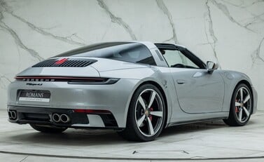 Porsche 911 Targa 4S (992) 9