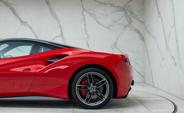 Ferrari 488 GTB 43