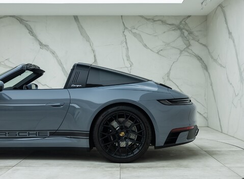 Porsche 911 Targa 4 (992) 42