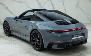 Porsche 911 Targa 4 (992) 15