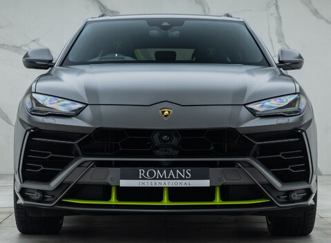 Lamborghini Urus GRAPHITE CAPSULE 7