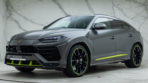 Lamborghini Urus GRAPHITE CAPSULE 