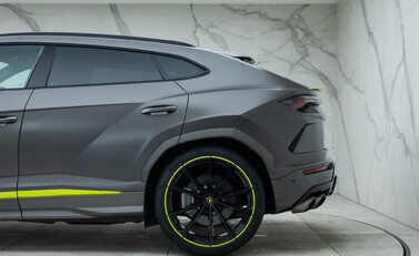 Lamborghini Urus GRAPHITE CAPSULE 42