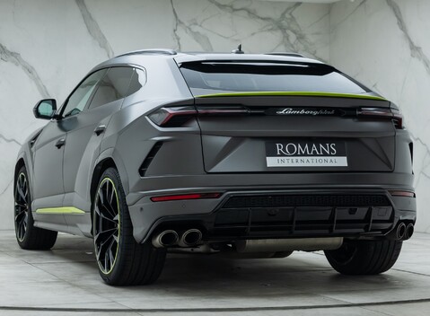 Lamborghini Urus GRAPHITE CAPSULE 10