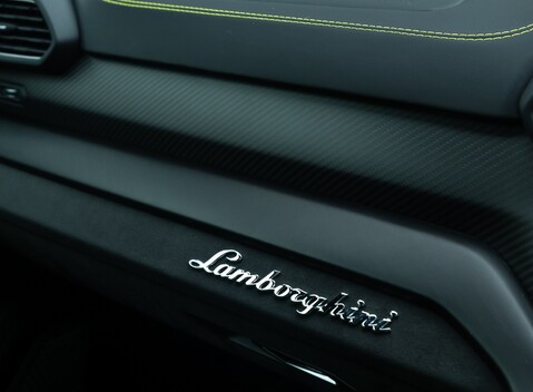 Lamborghini Urus GRAPHITE CAPSULE 25