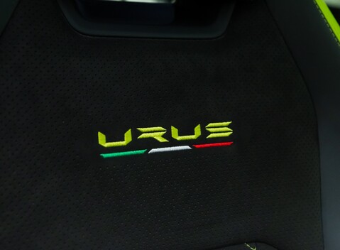 Lamborghini Urus GRAPHITE CAPSULE 16