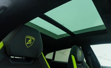 Lamborghini Urus GRAPHITE CAPSULE 17