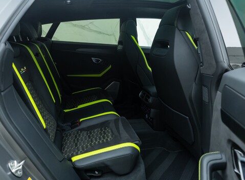 Lamborghini Urus GRAPHITE CAPSULE 19