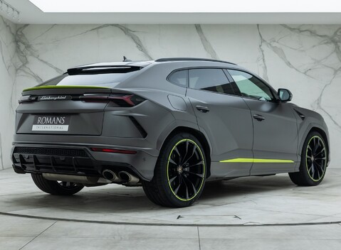 Lamborghini Urus GRAPHITE CAPSULE 6