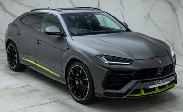 Lamborghini Urus GRAPHITE CAPSULE 11