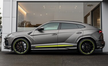 Lamborghini Urus GRAPHITE CAPSULE 3