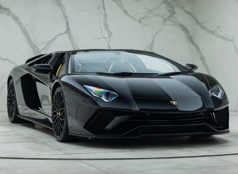 Lamborghini Aventador LP 740-4 S ROADSTER 13