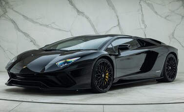 Lamborghini Aventador LP 740-4 S ROADSTER 6