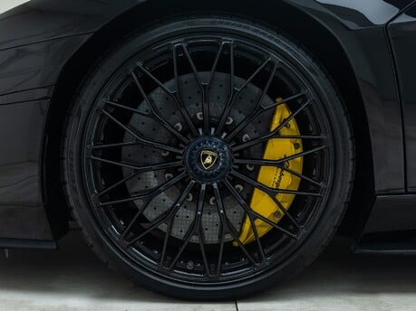 Lamborghini Aventador LP 740-4 S ROADSTER