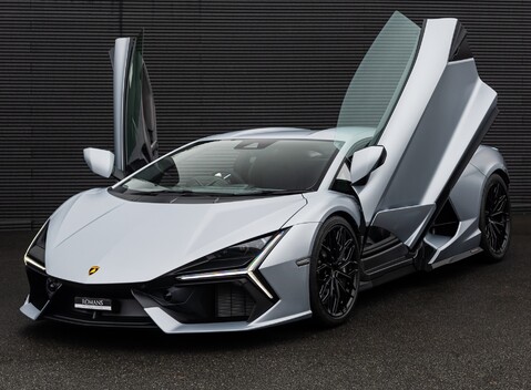 Lamborghini Revuelto 2