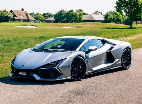 Lamborghini Revuelto 2