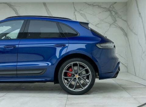 Porsche Macan GTS 30