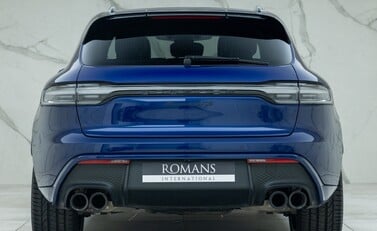 Porsche Macan GTS 5