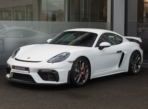 Porsche 718 Cayman GT4 2