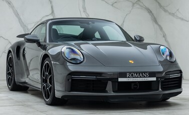 Porsche 911 Turbo S (992) 10