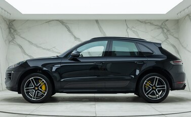 Porsche Macan TURBO 3