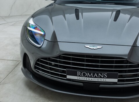 Aston Martin DB12 V8 27