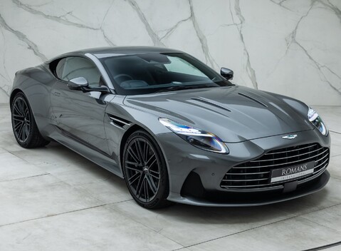 Aston Martin DB12 V8 12