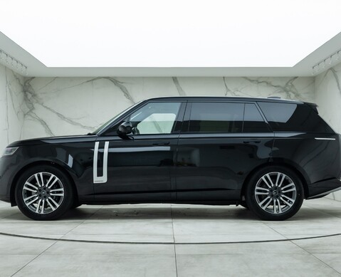 Land Rover Range Rover D350 AUTOBIOGRAPHY LWB 7 Seater