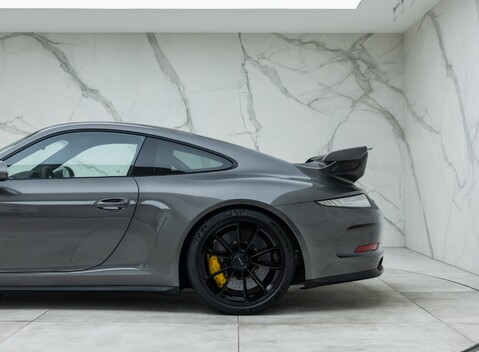 Porsche 911 GT3 (991) 38